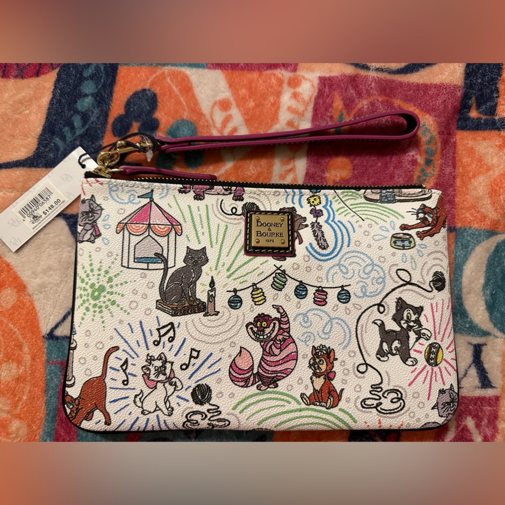 NWT Disney x Dooney and Bourke Cats Wristlet